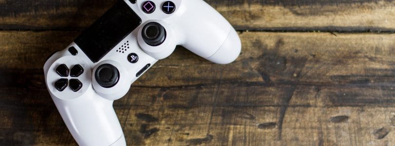 Comment la DualShock de PlayStation a façonné les manettes modernes