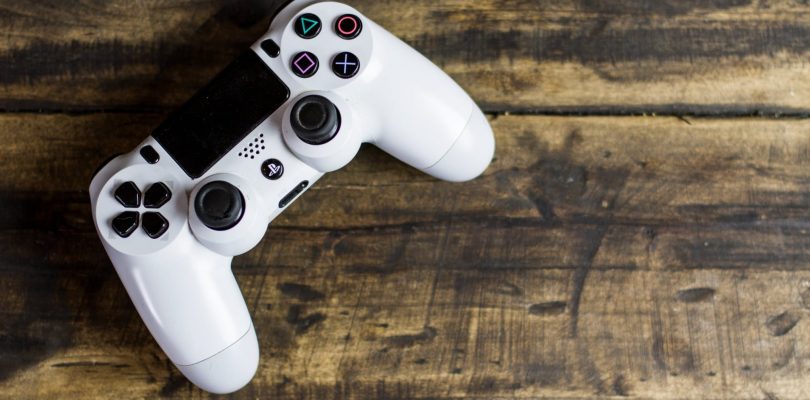 Comment la DualShock de PlayStation a façonné les manettes modernes