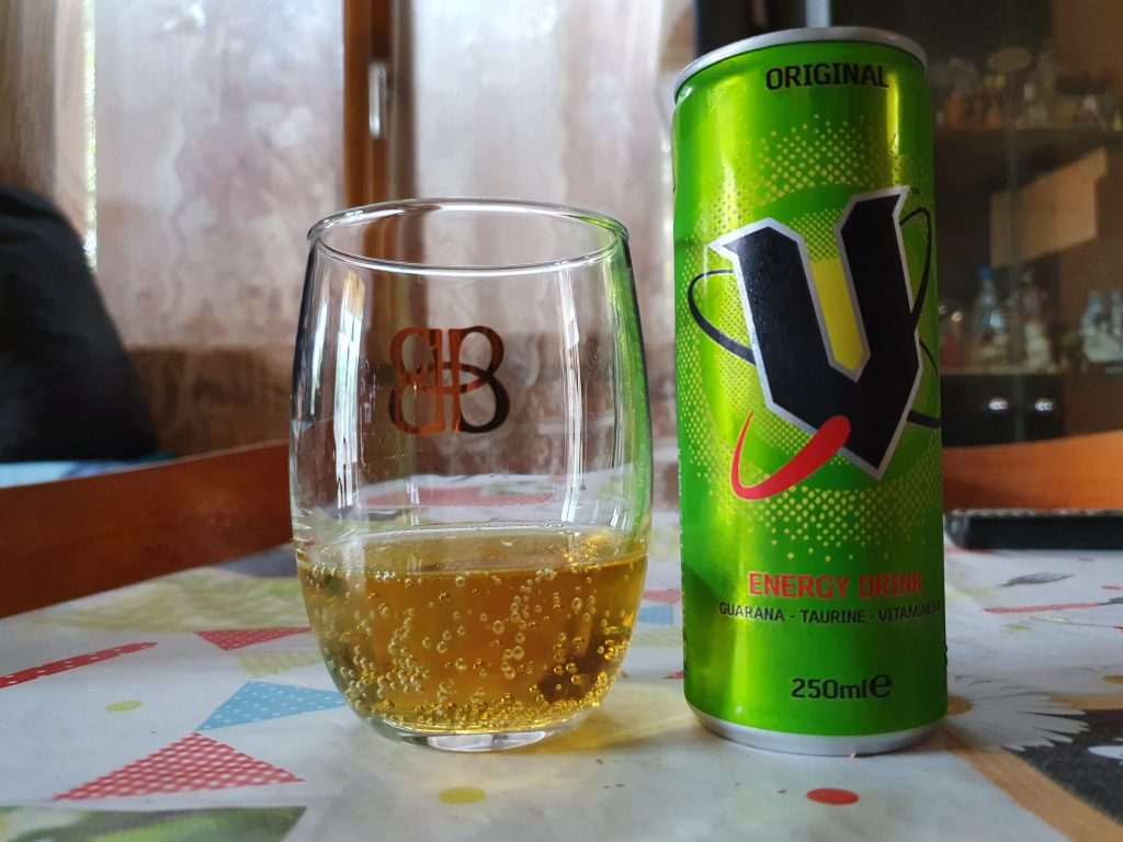 Schweppes et V Energy